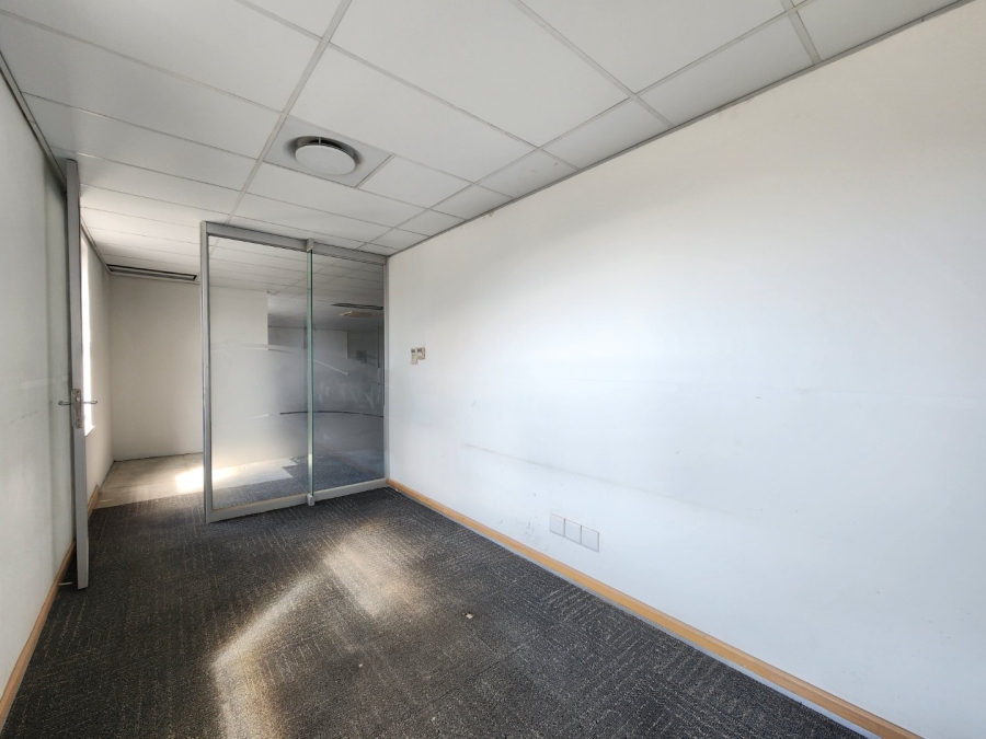 To Let commercial Property for Rent in Somerset West Western Cape